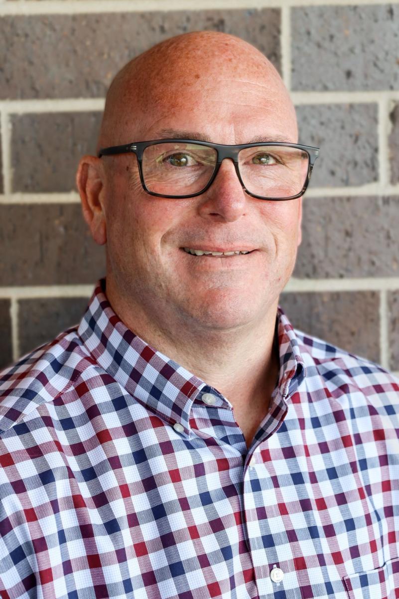 Brent Davis headshot